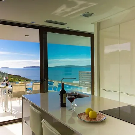 Villa De Diseno Con Impresionantes Vistas Al Mar Sanxenxo